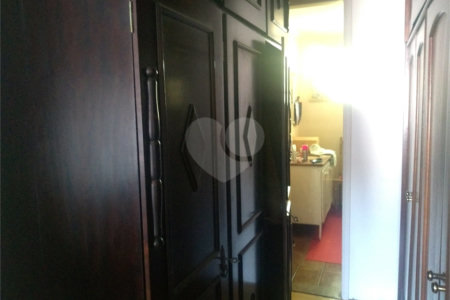 Apartamento à venda com 3 quartos, sendo 1 suíte,  no Centro, Mogi das Cruzes, SP
