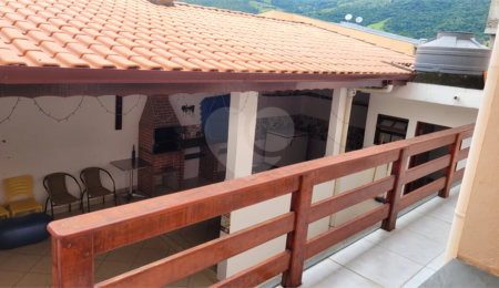 Casa à venda com 6 quartos, sendo 2 suítes, em Laranjeiras, Caieiras, SP