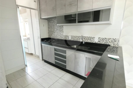 Apartamento à venda com 2 quartos, sendo 1 suíte, em Parque Residencial Quinta da Lagoa, Três Lagoas, MS