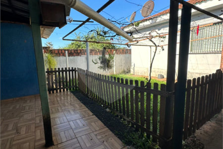 Casa à venda com 4 quartos, sendo 1 suíte,  em Jardim Estoril, Ponta Porã, MS