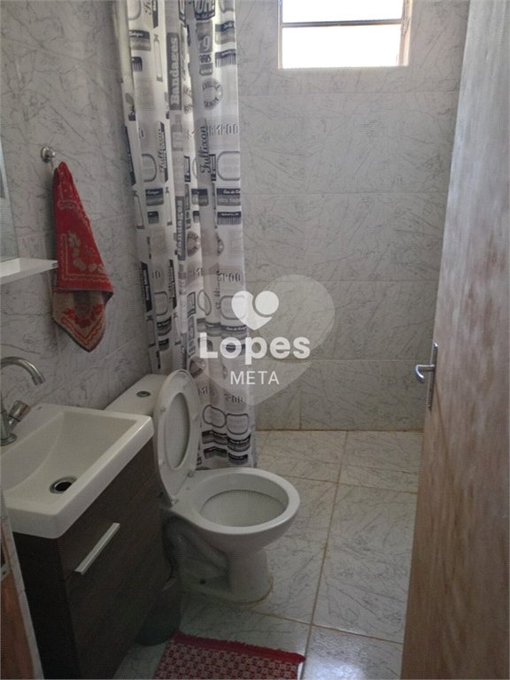 Chácara à venda com 5 quartos, sendo 3 suítes, em Loteamento Residencial Vista Linda, São José dos Campos, SP
