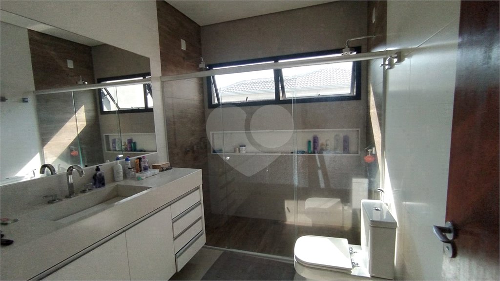 Casa à venda com 3 suítes no condomínio Reserva dos Vinhedos, Louveira - SP