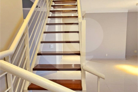Cobertura à venda com 4 quartos, sendo 3 suítes,  em Cidade São Francisco, São Paulo, SP