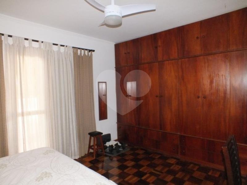 Casa à venda com 3 quartos, sendo 1 suíte, em Jardim Oriental, São Paulo, SP
