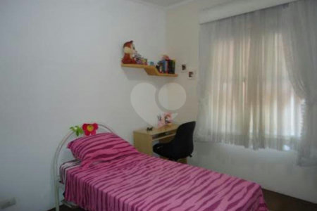 Sobrado à venda com 3 quartos, sendo 1 suíte, em Jardim Franca, São Paulo, SP