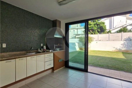 Casa à venda ou para alugar com 3 quartos, sendo 1 suíte, no condomínio Recanto dos Paturis, Vinhedo - SP