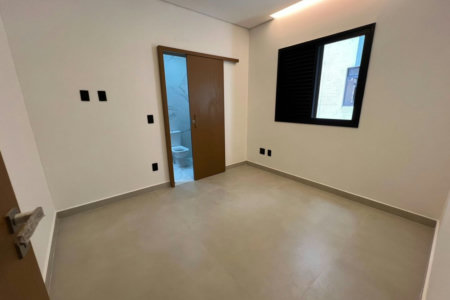 Sobrado com 4 dormitórios à venda, 234 m² por R$ 2.500.000,00 - Ponta da Praia - Santos/SP