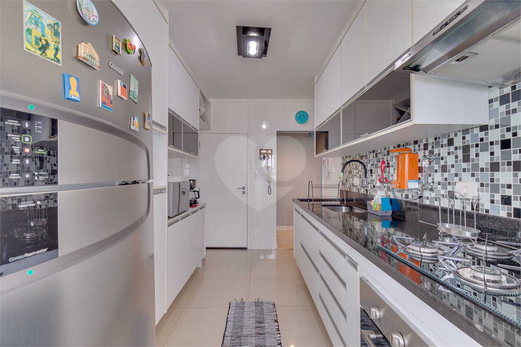 Apartamento à venda com 2 quartos, sendo 1 suíte, em Alto da Boa Vista, São Paulo, SP