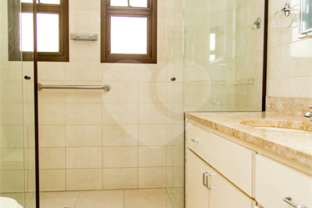 Apartamento à venda com 3 suítes em Moema, São Paulo, SP