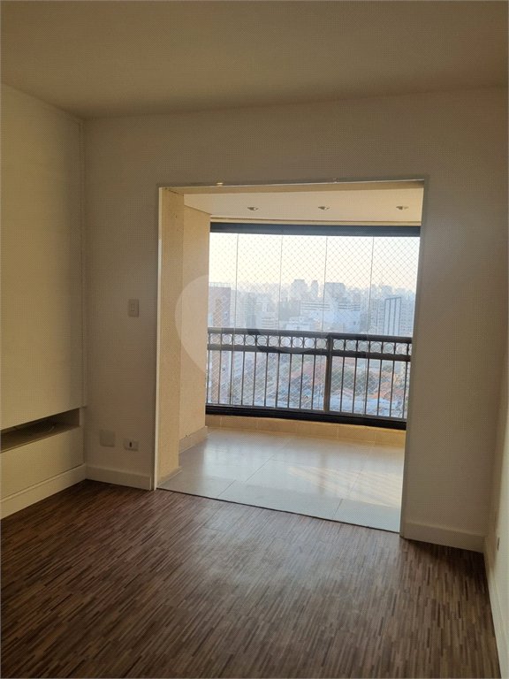 Loja à venda com 3 quartos, sendo 1 suíte,  em Vila Mariana, São Paulo, SP