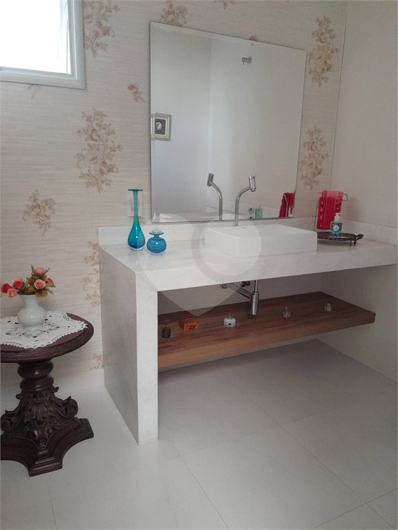 Casa à venda com 5 suítes no condomínio Ipe Velho, Vinhedo - SP