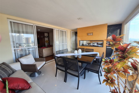 Apartamento à venda com 4 quartos, sendo 2 suítes, em Vila Maria Alta, São Paulo, SP