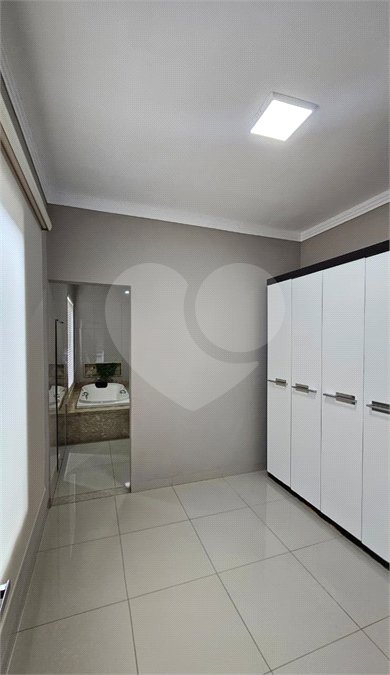 Casa à venda com 2 suítes no Centro, Ponta Porã, MS