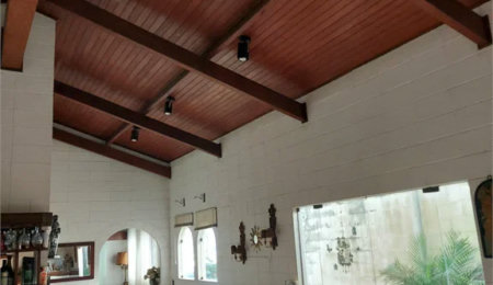 Casa à venda com 3 quartos, sendo 1 suíte,  em Jardim Leonor, São Paulo, SP