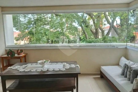 Apartamento à venda com 3 quartos, sendo 1 suíte, em Vila Gomes, São Paulo, SP