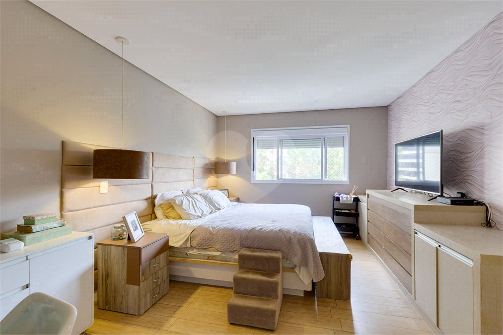 Apartamento à venda com 4 suítes em Jardim Marajoara, São Paulo, SP