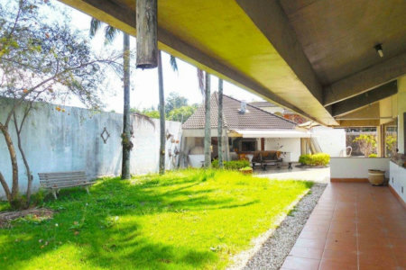 Sobrado à venda ou para alugar com 4 quartos, sendo 1 suíte, em Alto da Boa Vista, São Paulo, SP