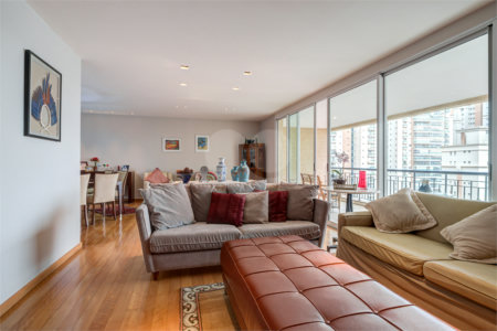 Apartamento à venda com 4 quartos, sendo 3 suítes, em Brooklin, São Paulo, SP