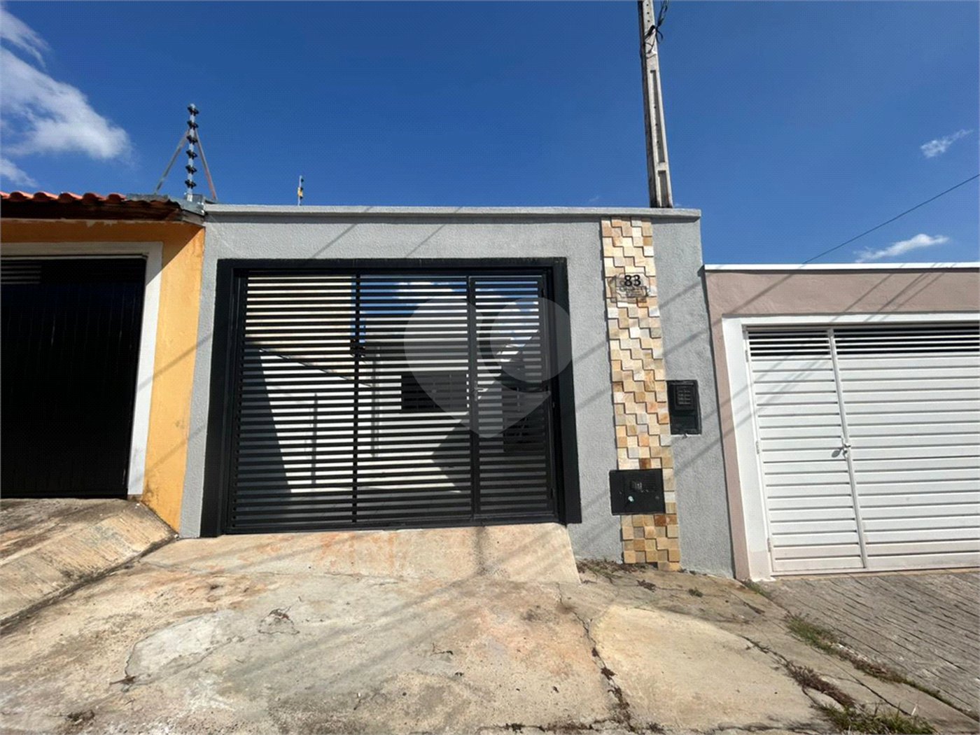Casa à venda com 2 quartos, sendo 1 suíte, em Vila Santana, Itapetininga, SP