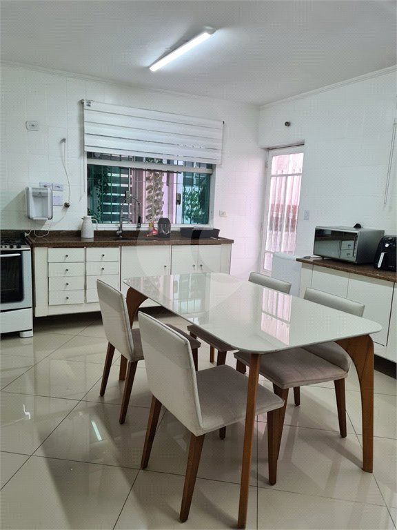 Sobrado à venda com 5 quartos, sendo 2 suítes, em Vila Guilherme, São Paulo, SP
