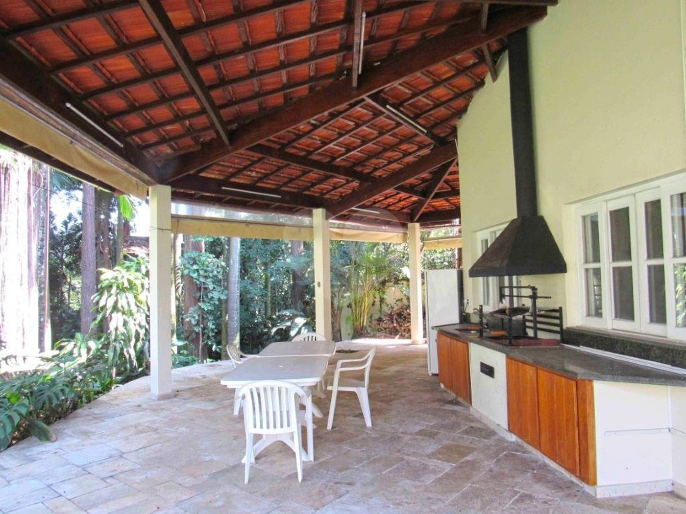 Casa à venda com 4 suítes no condomínio Chácara Flora, São Paulo - SP