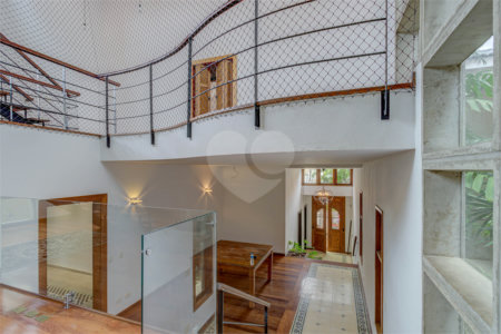 Casa de Vila à venda ou para alugar com 3 suítes em Jardim dos Estados, São Paulo, SP