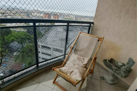 Apartamento à venda com 3 suítes em Sítio São José, Suzano, SP