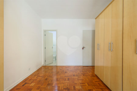 Casa Térrea à venda com 3 quartos, sendo 1 suíte, em Cidade Vargas, São Paulo, SP