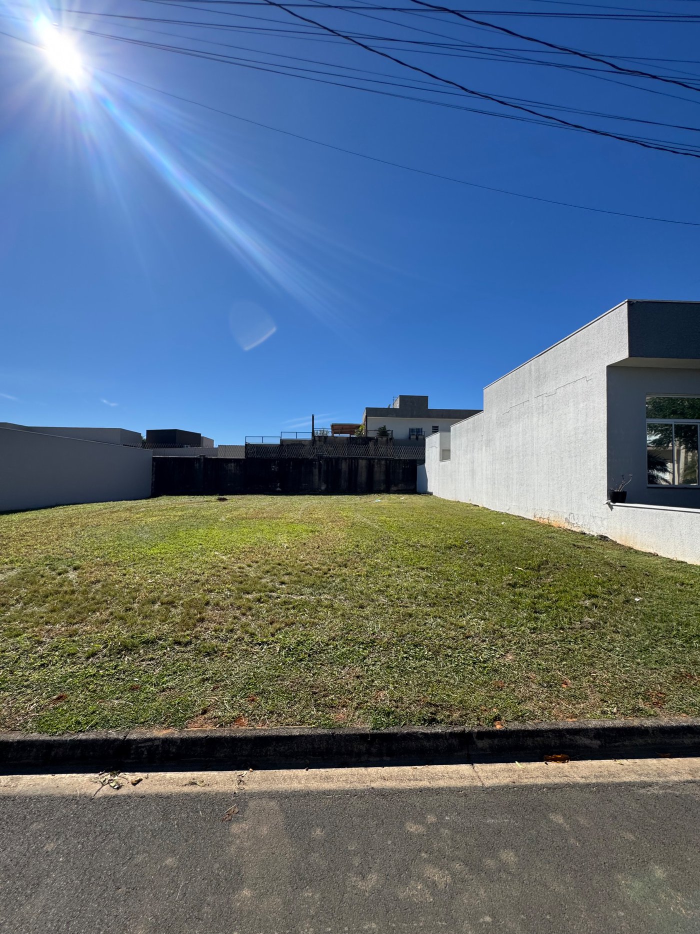 Lote à venda no condomínio Olívio Francischini, Hortolândia - SP