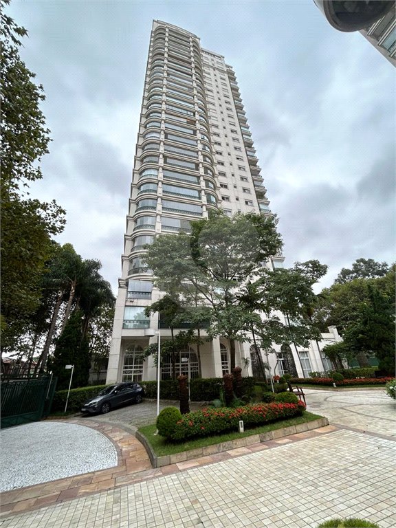 Apartamento para alugar com 3 suítes em Brooklin Paulista, São Paulo, SP