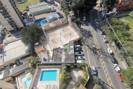Apartamento à venda com 3 quartos, sendo 1 suíte, em Vila Andrade, São Paulo, SP