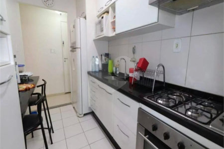 Apartamento à venda com 3 quartos, sendo 1 suíte, em Vila Andrade, São Paulo, SP