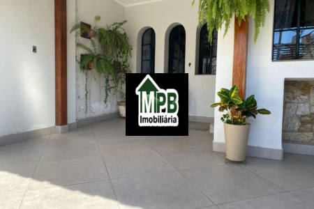 Sobrado à venda com 3 quartos, sendo 1 suíte, em Vila Carvalho, Sorocaba, SP