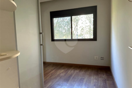 Apartamento à venda com 2 suítes em Vila Andrade, São Paulo, SP