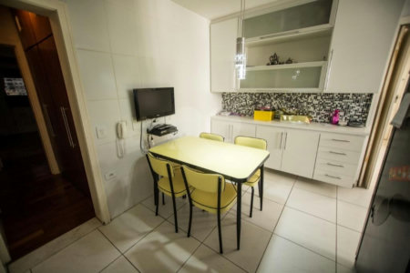 Apartamento à venda com 4 quartos, sendo 3 suítes, em Vila Andrade, São Paulo, SP