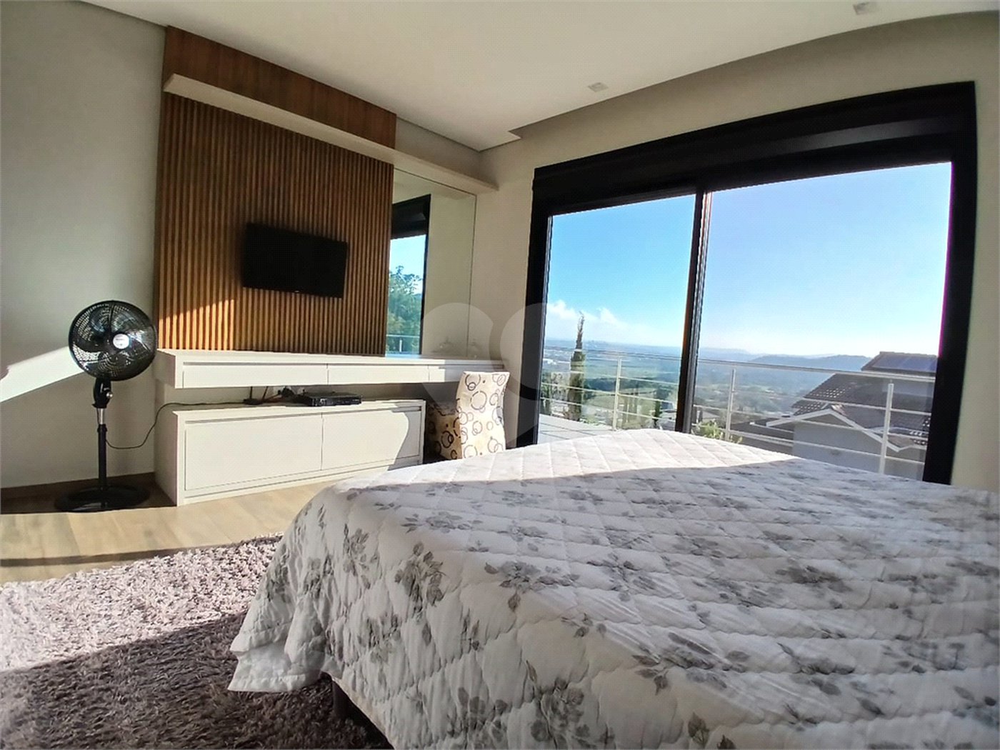 Casa à venda com 4 suítes no condomínio Porto Atibaia, Atibaia - SP