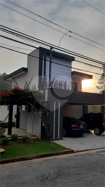 Casa à venda com 4 suítes no condomínio Jardim Itatinga, São Paulo - SP