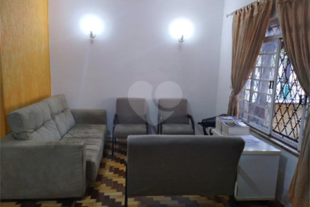 Sobrado à venda com 3 quartos em Vila Cordeiro, São Paulo, SP