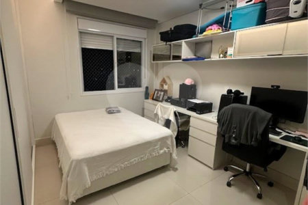 Apartamento à venda com 3 quartos, sendo 1 suíte, em Cambuci, São Paulo, SP