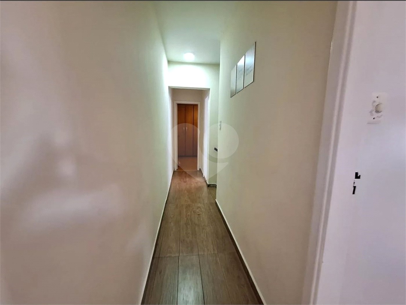 Casa à venda com 3 quartos, sendo 1 suíte, em Vila Gomes, São Paulo, SP