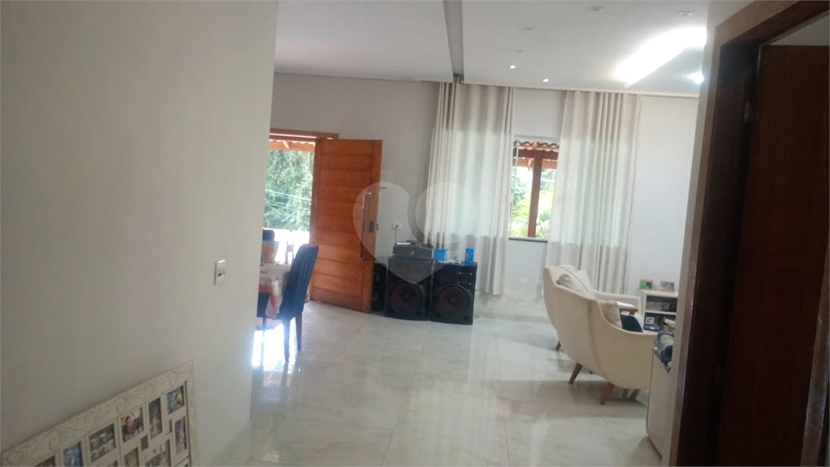 Condomínio para alugar com 3 quartos, sendo 1 suíte, em Caraguatá, Mairiporã, SP