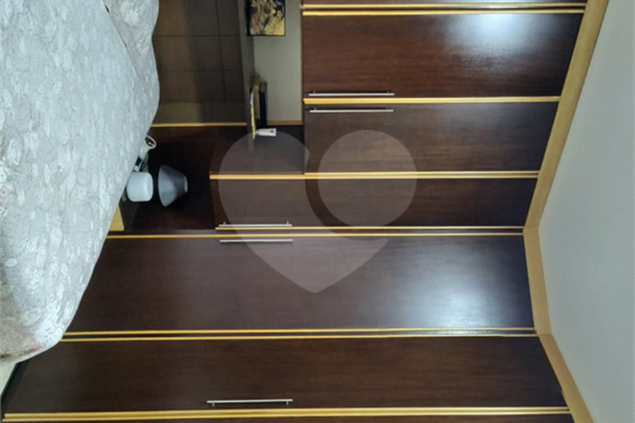Sobrado à venda com 4 quartos, sendo 1 suíte,  em Vila Maria, São Paulo, SP