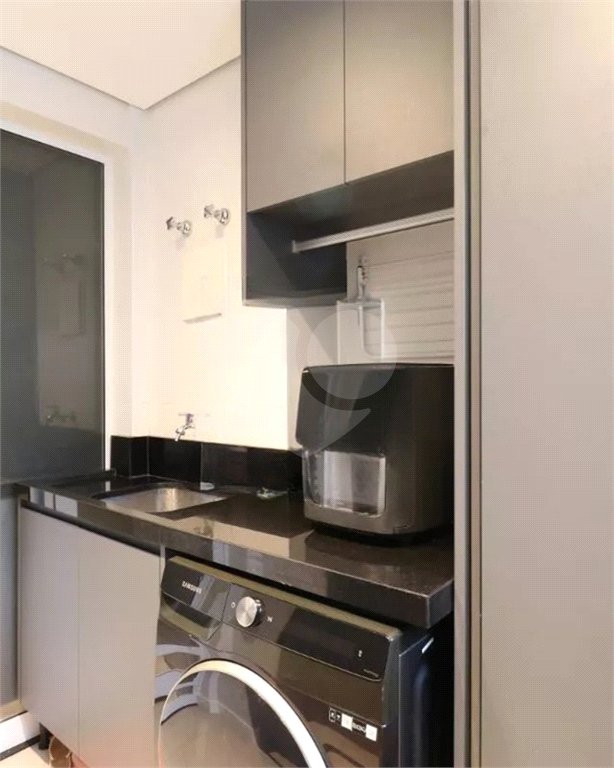 Apartamento à venda com 4 quartos, sendo 2 suítes,  em Vila Anastácio, São Paulo, SP