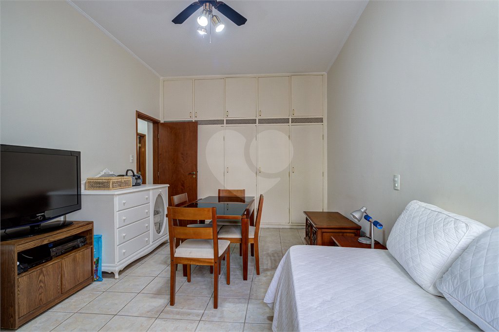 Casa à venda com 3 quartos, sendo 1 suíte, em Alto da Boa Vista, São Paulo, SP