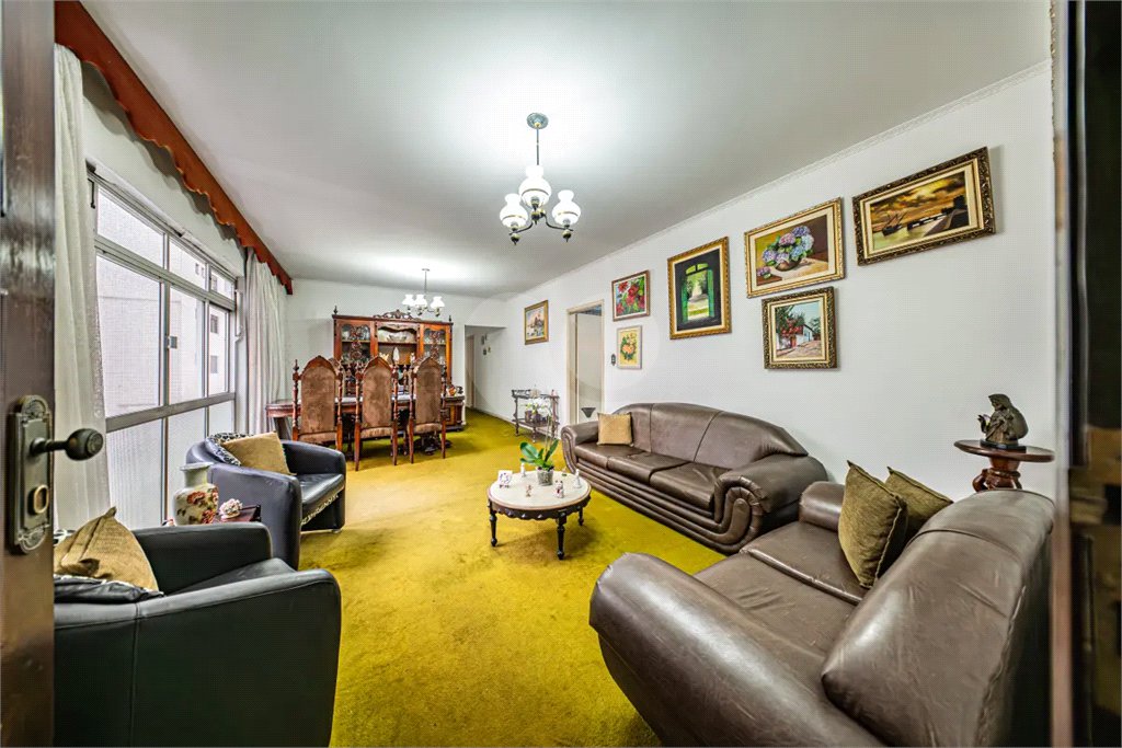 Apartamento à venda com 3 quartos, sendo 1 suíte, em Vila Mariana, São Paulo, SP