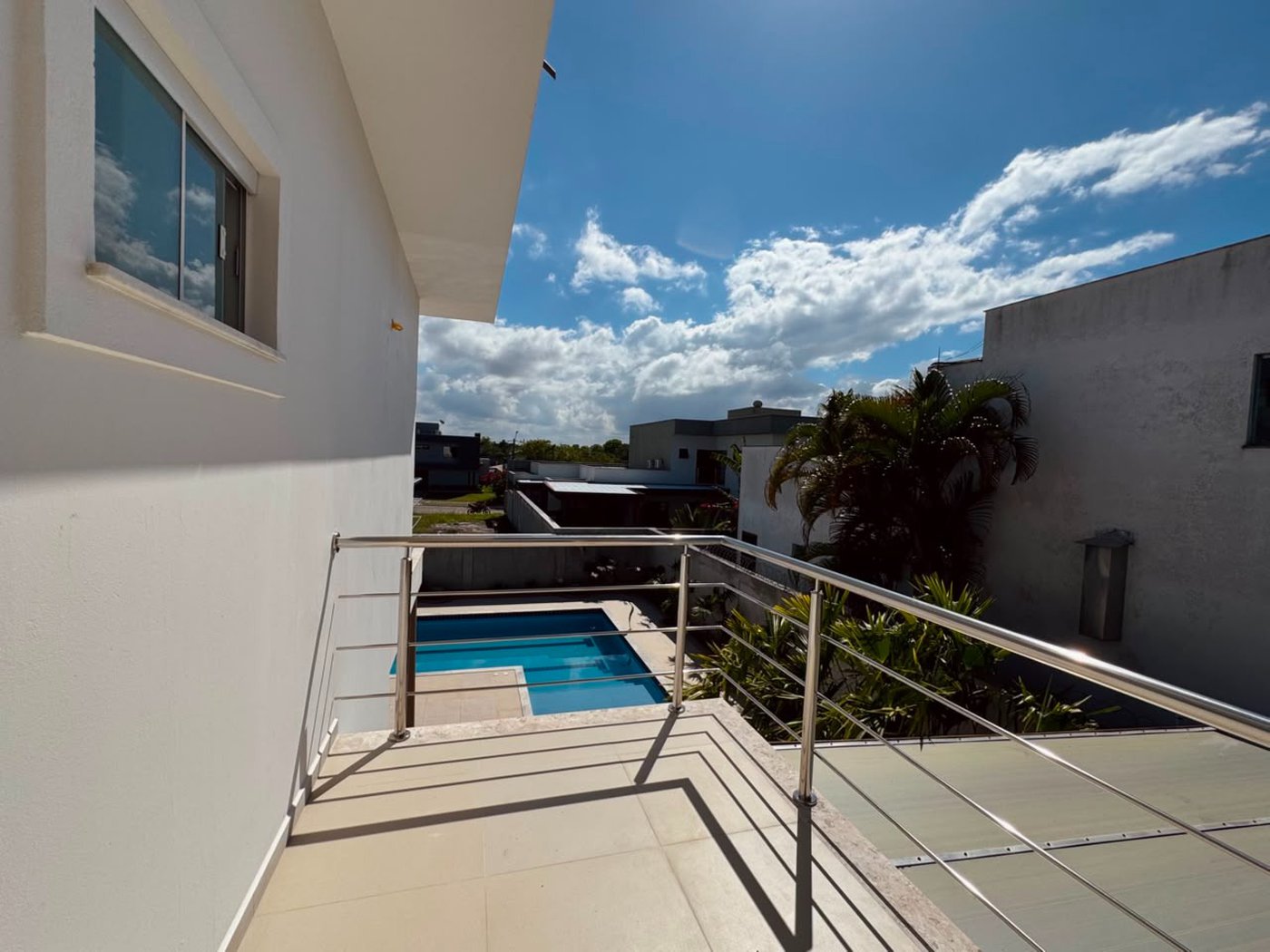Casa para alugar com 3 suítes, no condomínio Outeiro São Francisco, Porto Seguro - BA