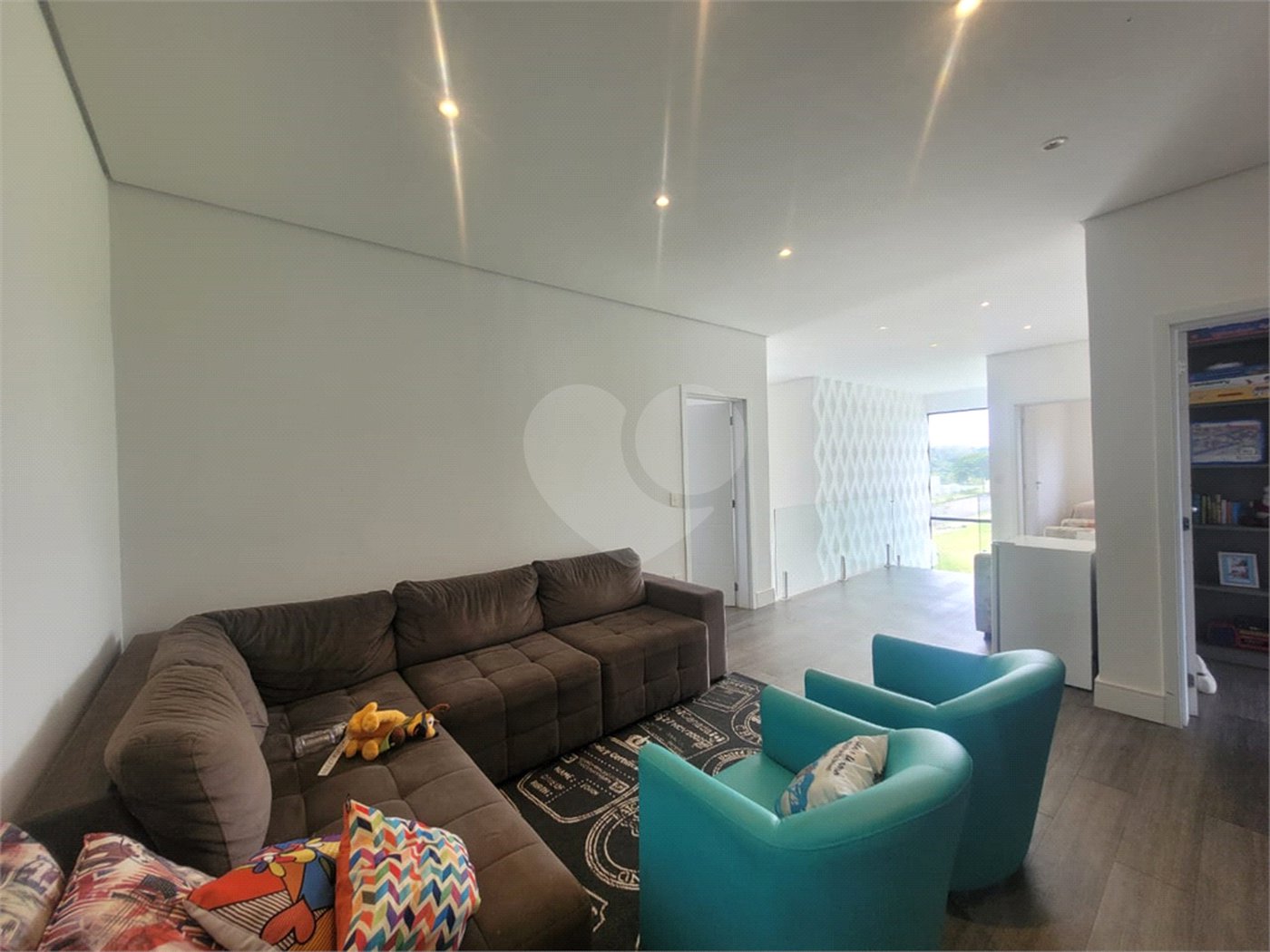 Casa à venda com 4 suítes no condomínio Residencial Saint Patrick, Sorocaba - SP