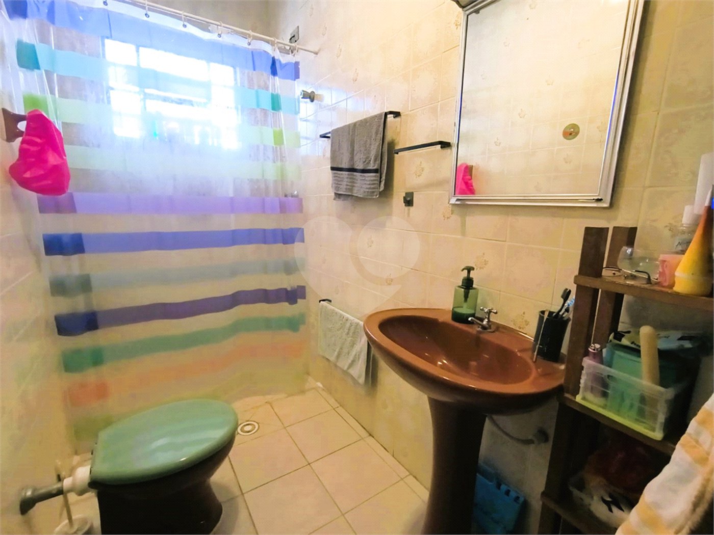 Sobrado à venda com 4 quartos, sendo 2 suítes, em Vila Morse, São Paulo, SP