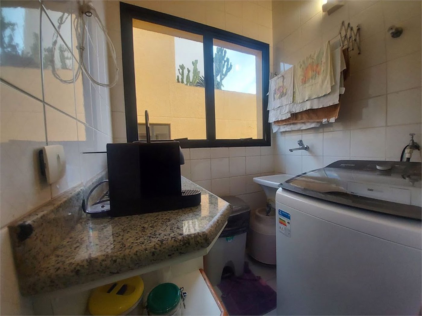 Apartamento Residencial à venda, Enseada, Guarujá - AP0517.