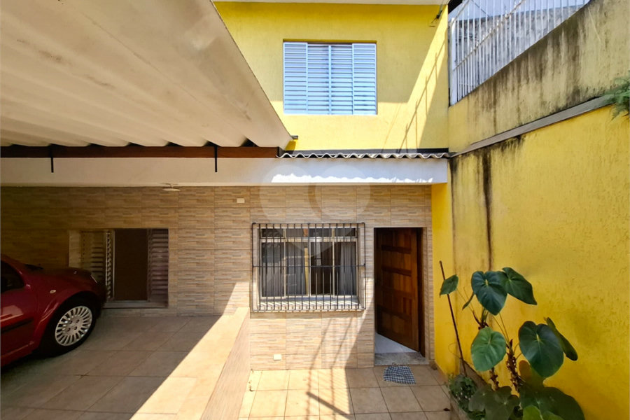 Sobrado à venda com 3 quartos no Brasilândia, São Paulo, SP